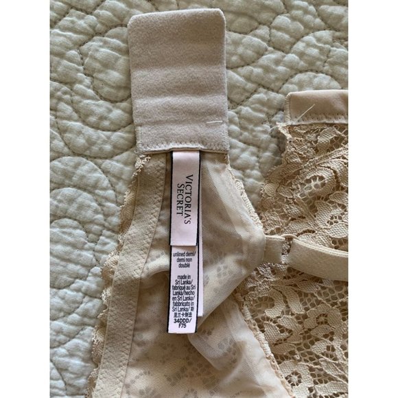 (34DDD) Victoria's Secret beige lace underwire bra - Picture 4 of 4